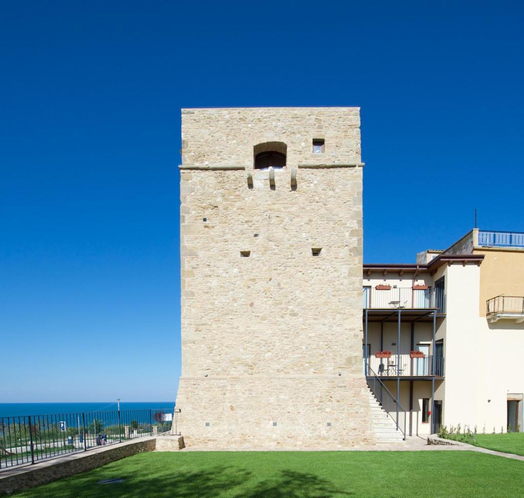 Bed and Breakfast Torre Della Loggia - Dimora Storica - Ortona Exterior foto