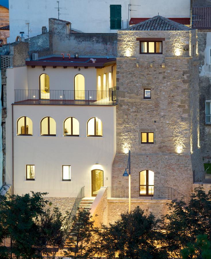 Bed and Breakfast Torre Della Loggia - Dimora Storica - Ortona Exterior foto