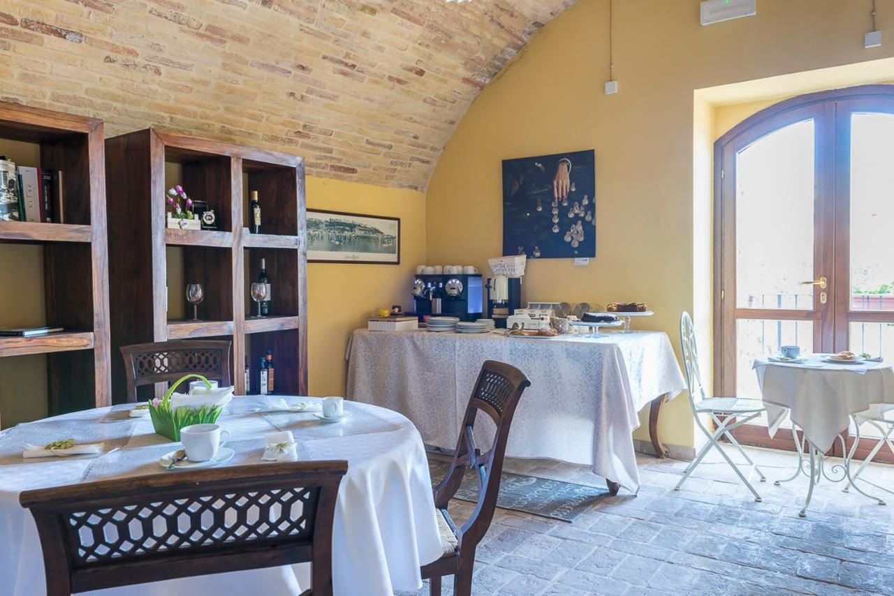 Bed and Breakfast Torre Della Loggia - Dimora Storica - Ortona Exterior foto